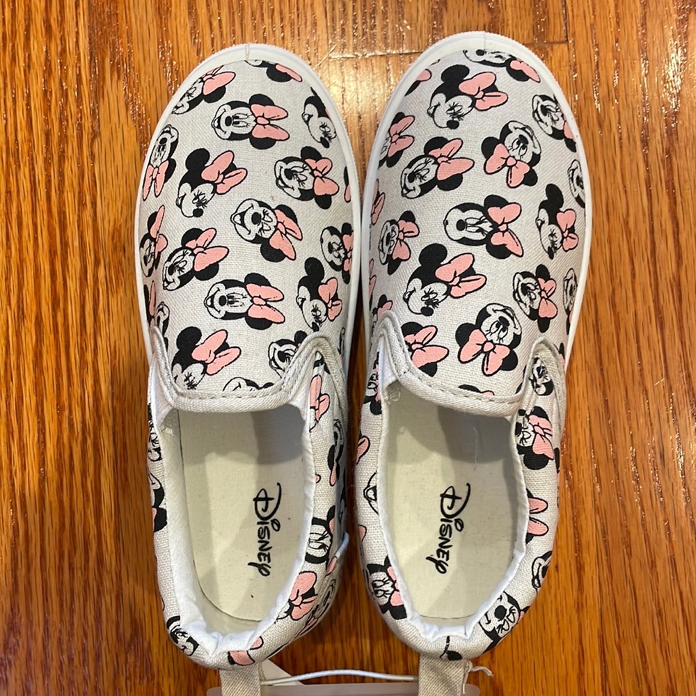 Old navy x Disney Minnie Mouse slip on sneakers